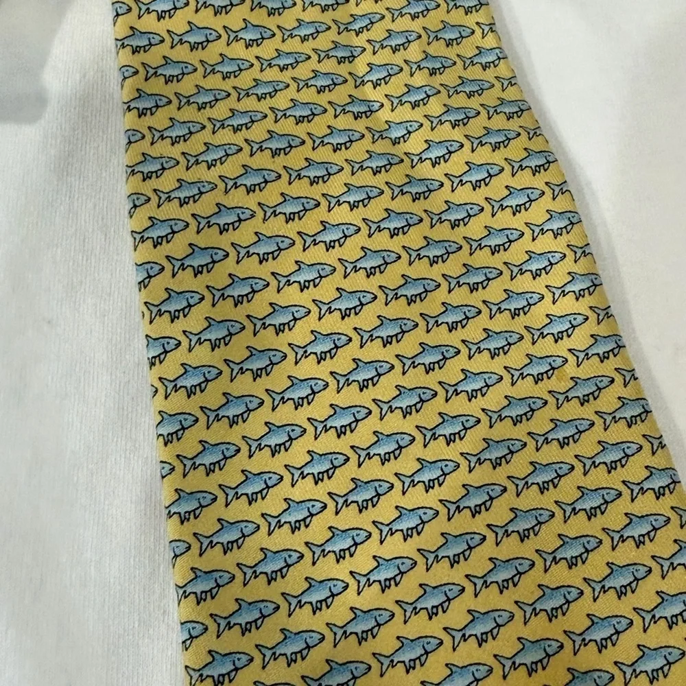 Vineyard Vines Yellow and Blue Shark Pattern All Over Print 100% Silk Tie